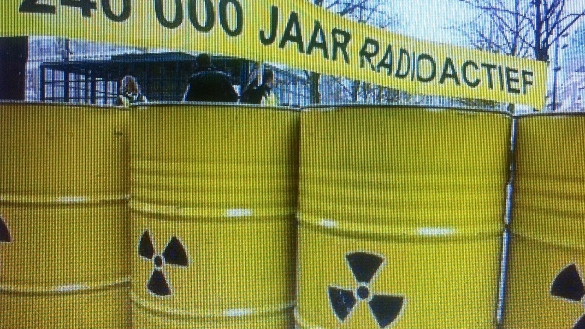 radioactief vaten.jpg